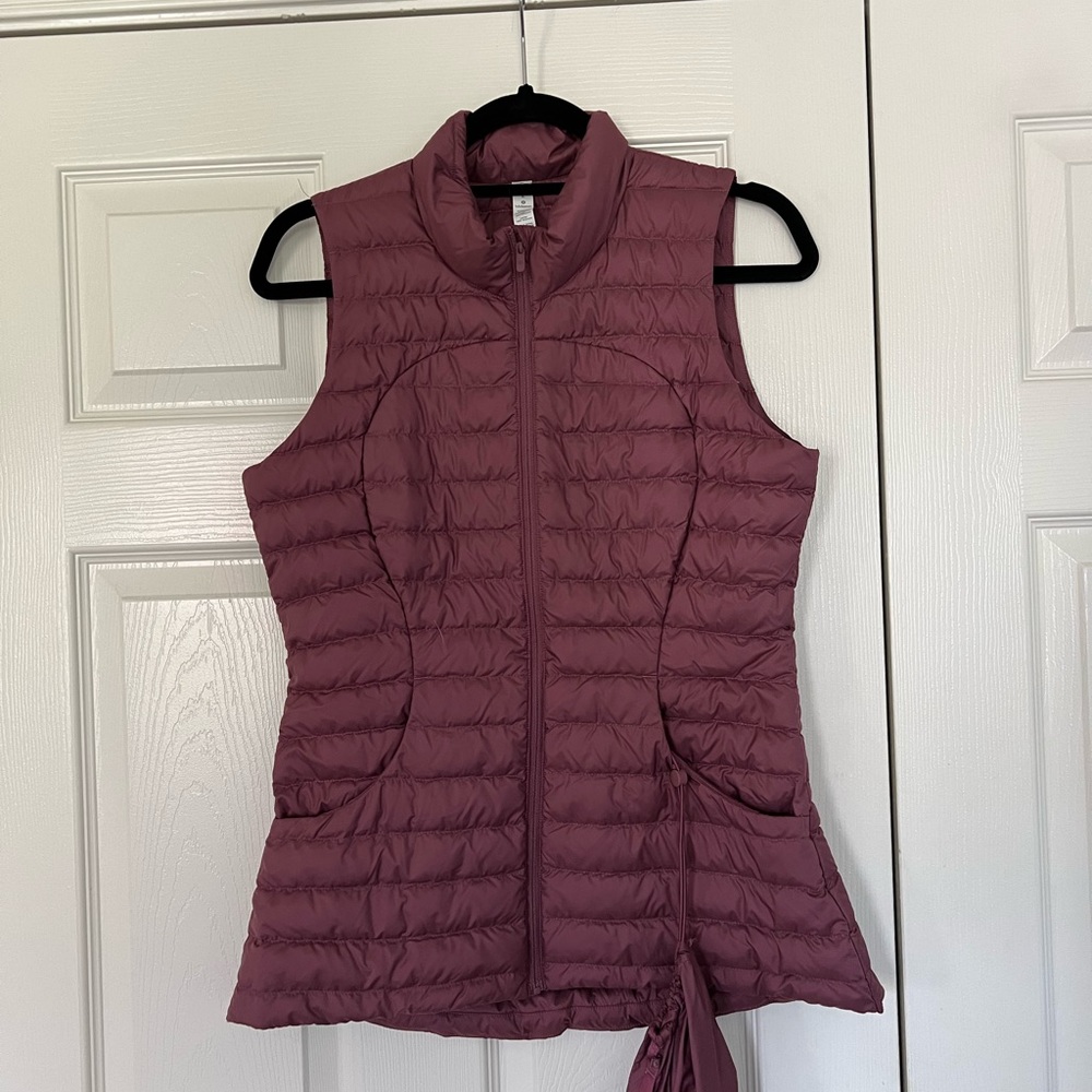 Lululemon Pack it Down Vest in Plumful